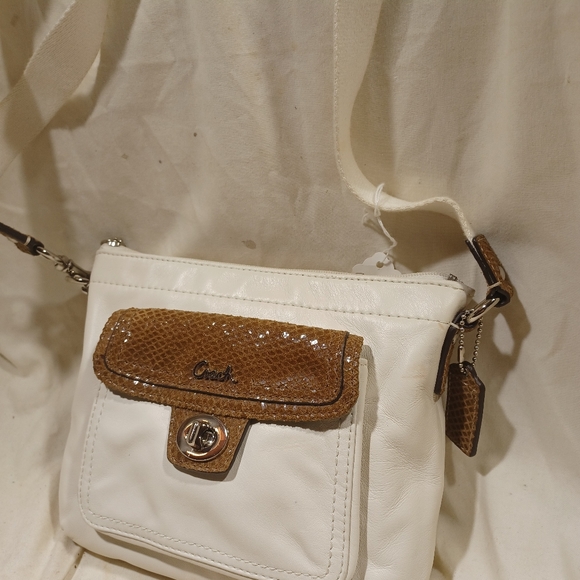Coach crossbody - Picture 5 of 9